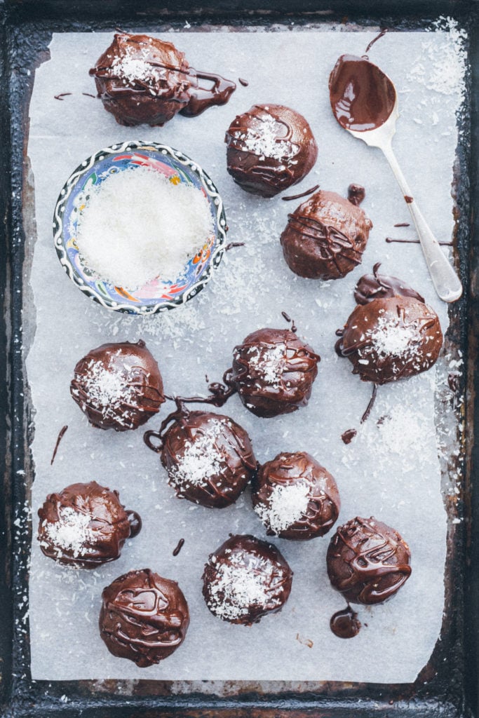 Choco Coconut Energy Bites