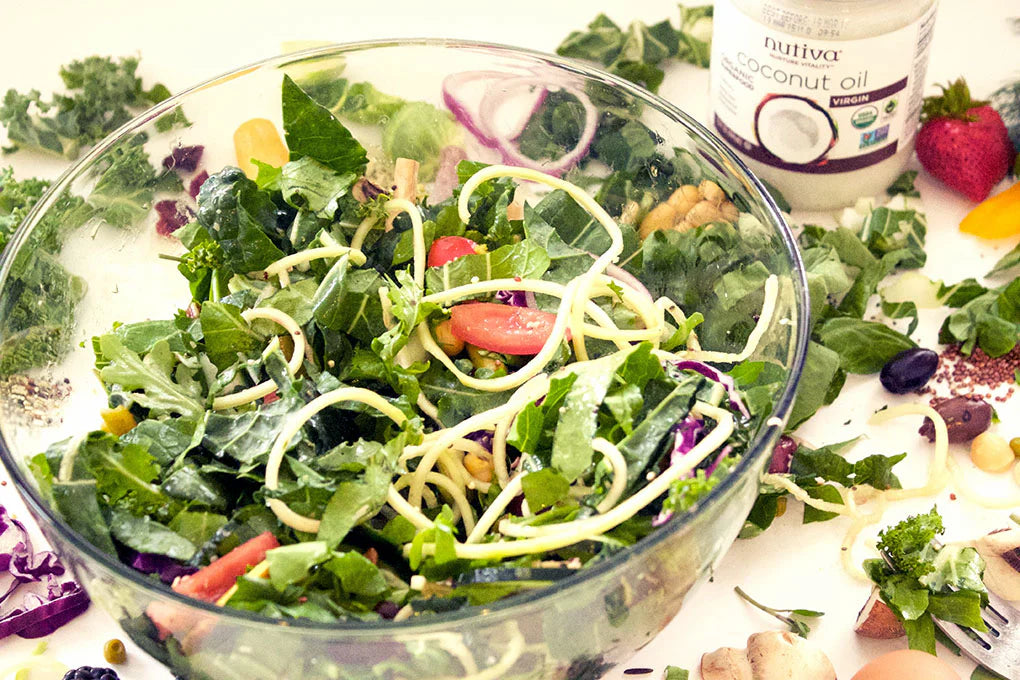 How to Build the Perfect Superfood Salad